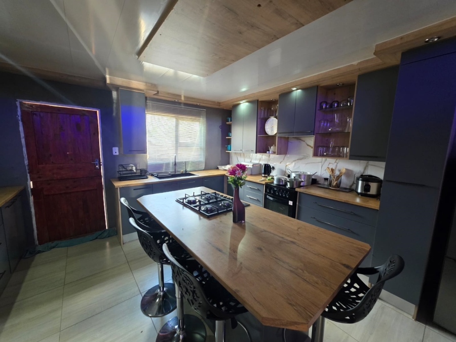 3 Bedroom Property for Sale in Zamdela Free State